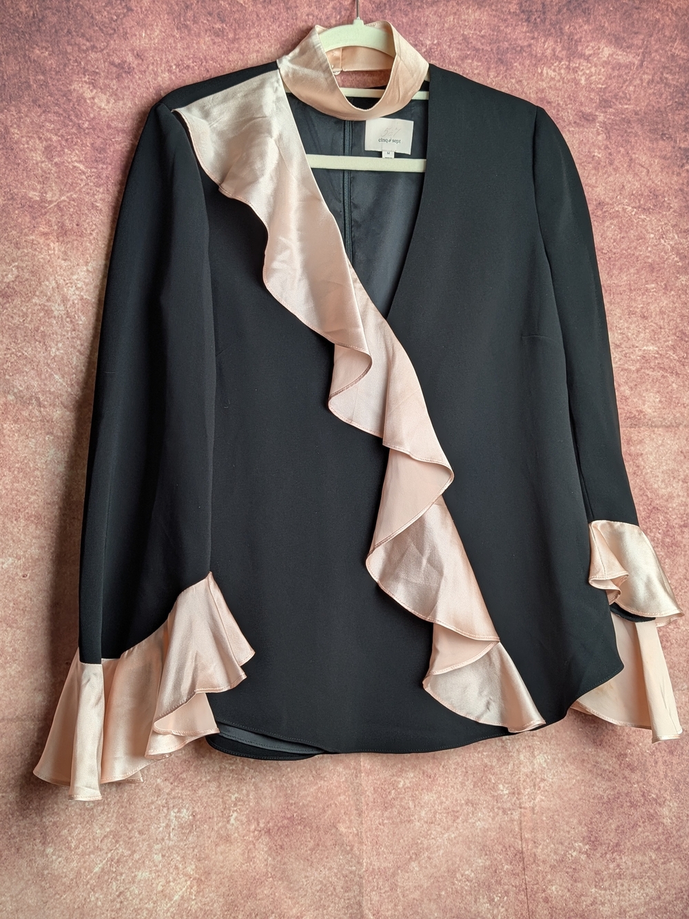 Cinq ร Sept Black Blush Silk Ruffle Long Sleeve Blouse Top M
